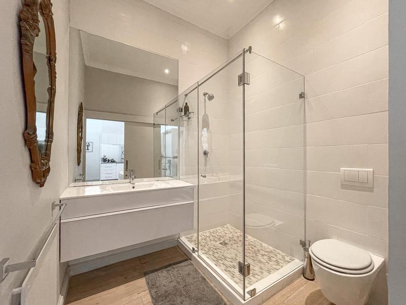 4 Bedroom Property for Sale in Sea Point Western Cape